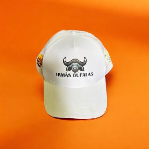 Boné Branco Irmãs Búfalas
